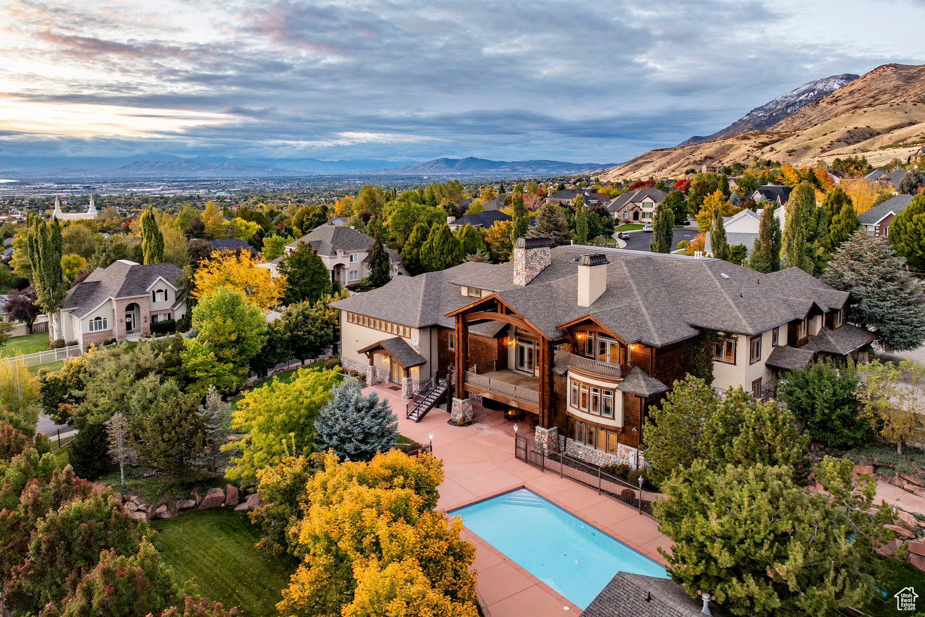 CANBERRA HILLS - Residential