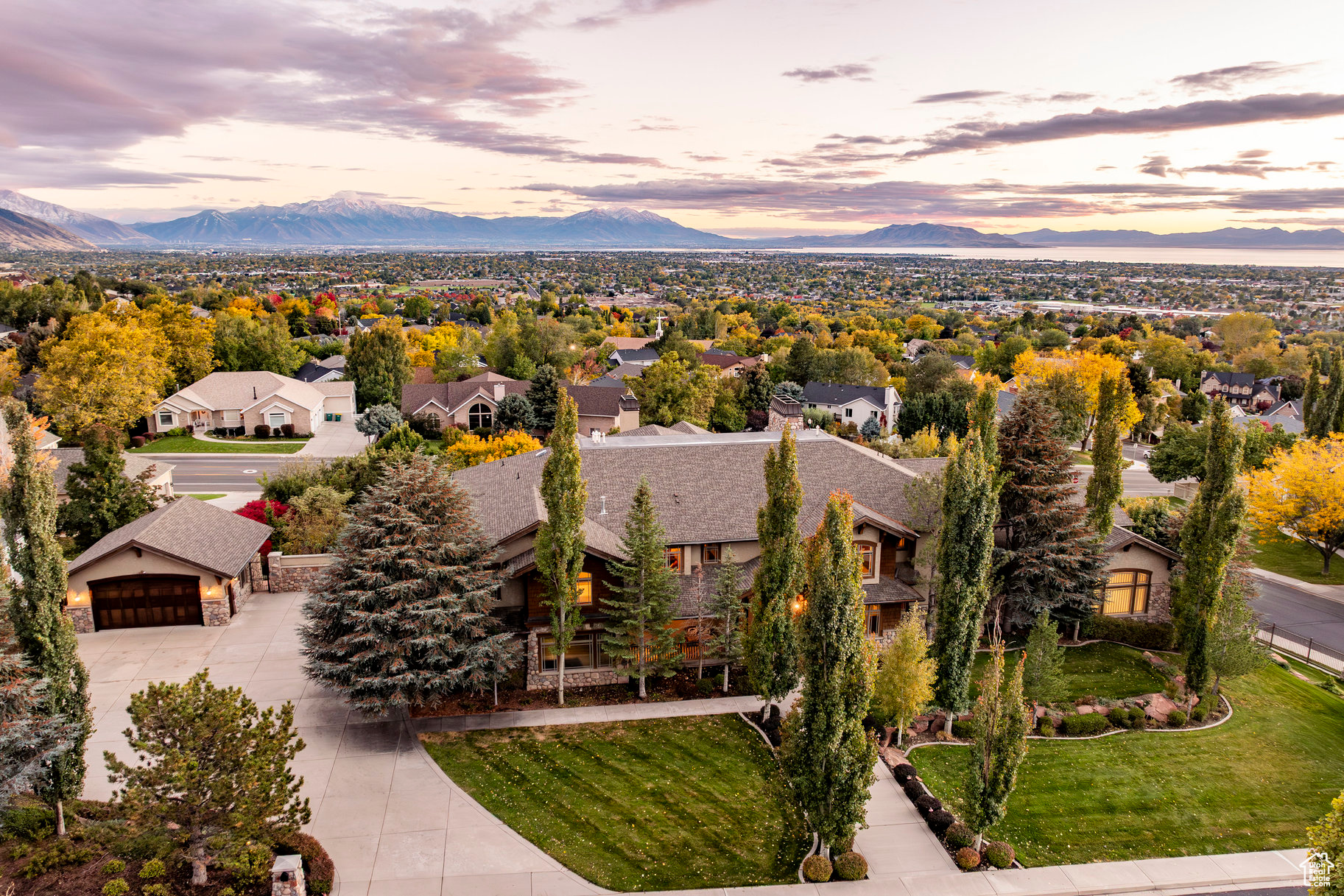 CANBERRA HILLS - Residential