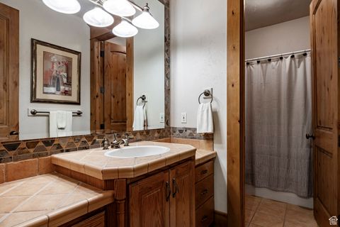 Tiny photo for 1422 E 155 S, Lindon, UT 84042 (MLS # 2118648)