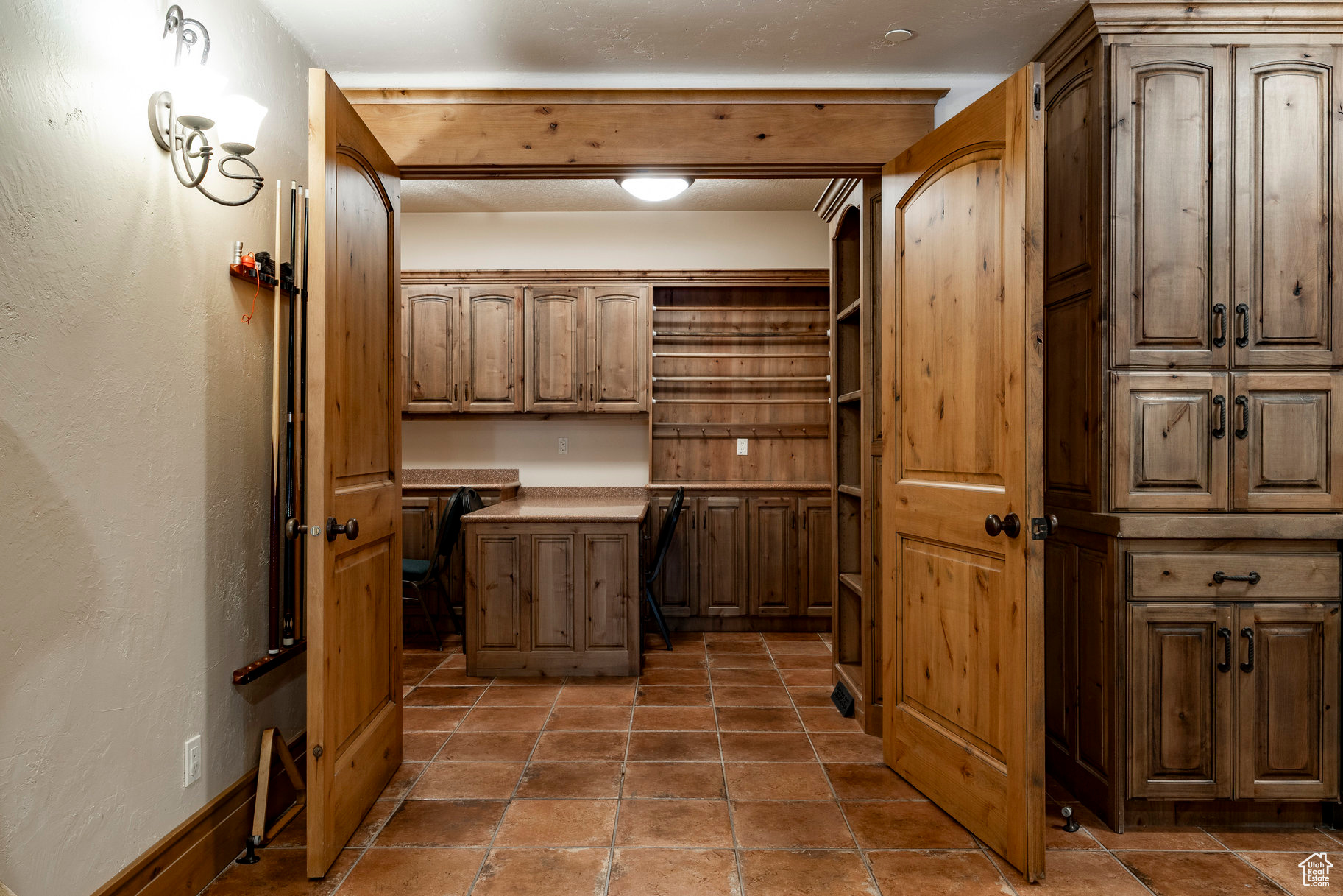 CANBERRA HILLS - Residential