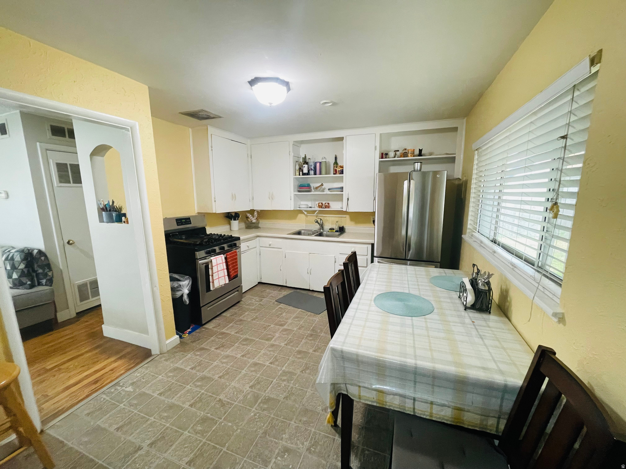 HOFFMAN HEIGHTS - Residential