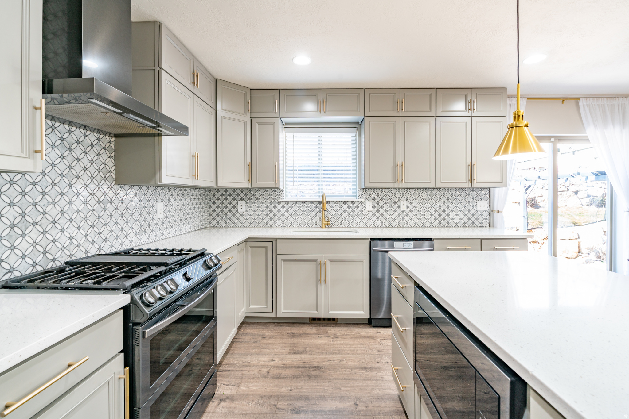 POINT LOOKOUT AT RED HAWK RANCH - Residential