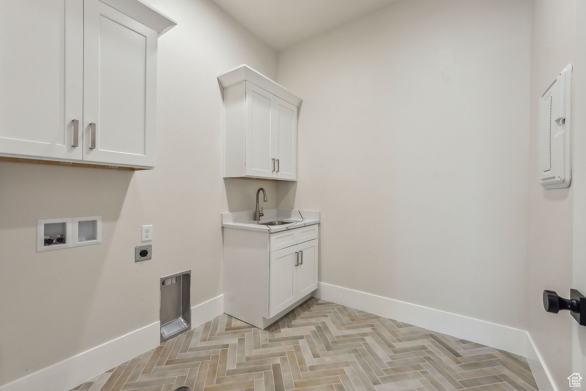 HAWKEYE POINT - Residential