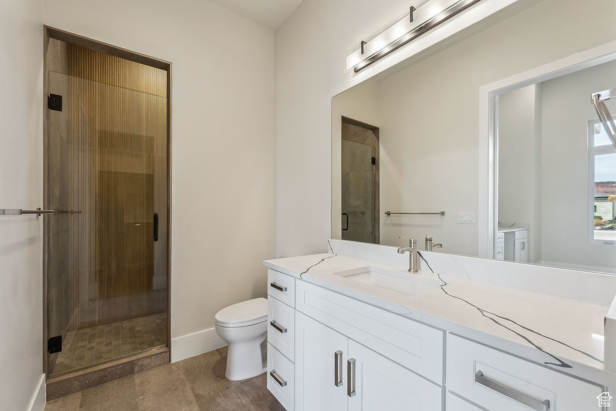 HAWKEYE POINT - Residential