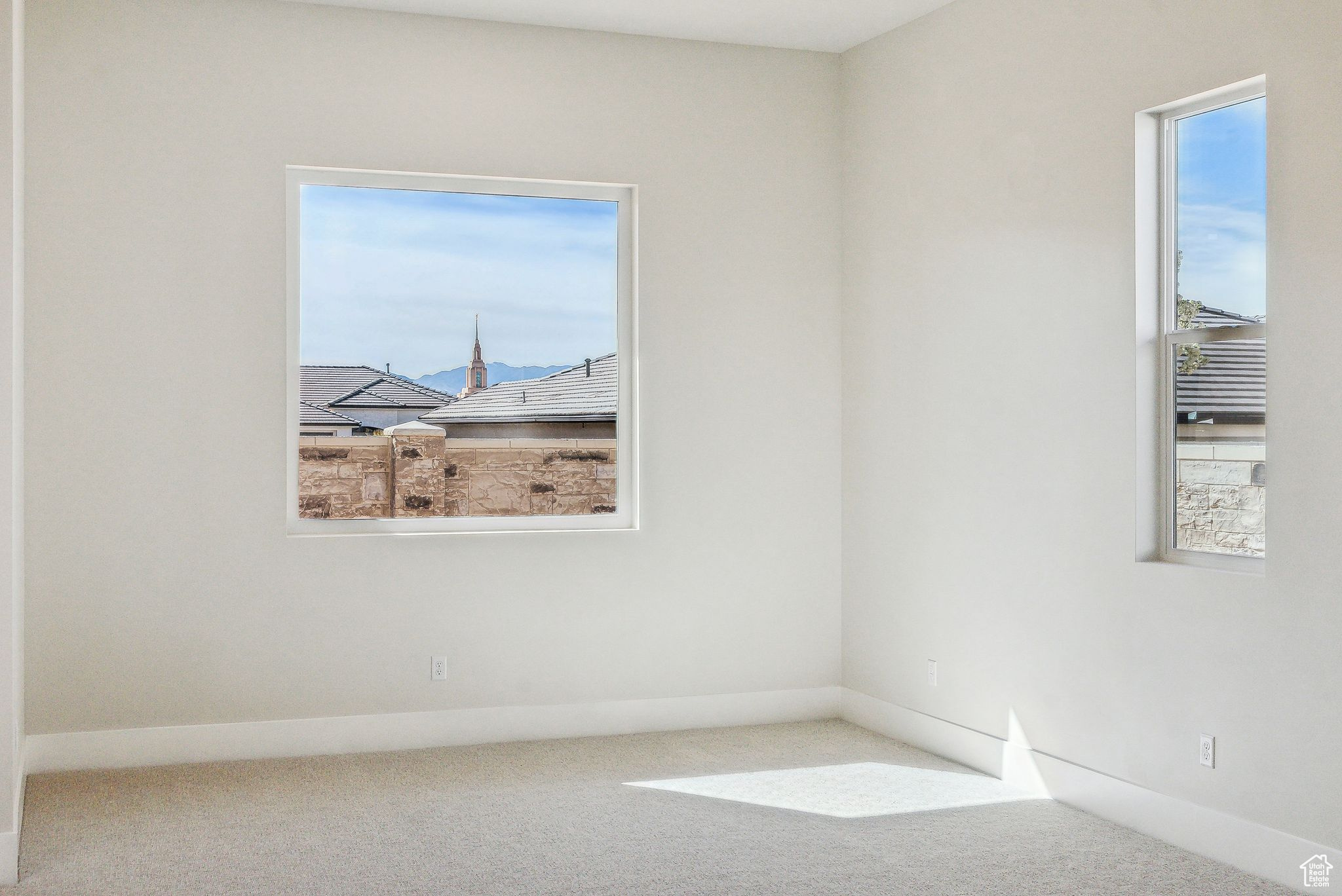 HAWKEYE POINT - Residential