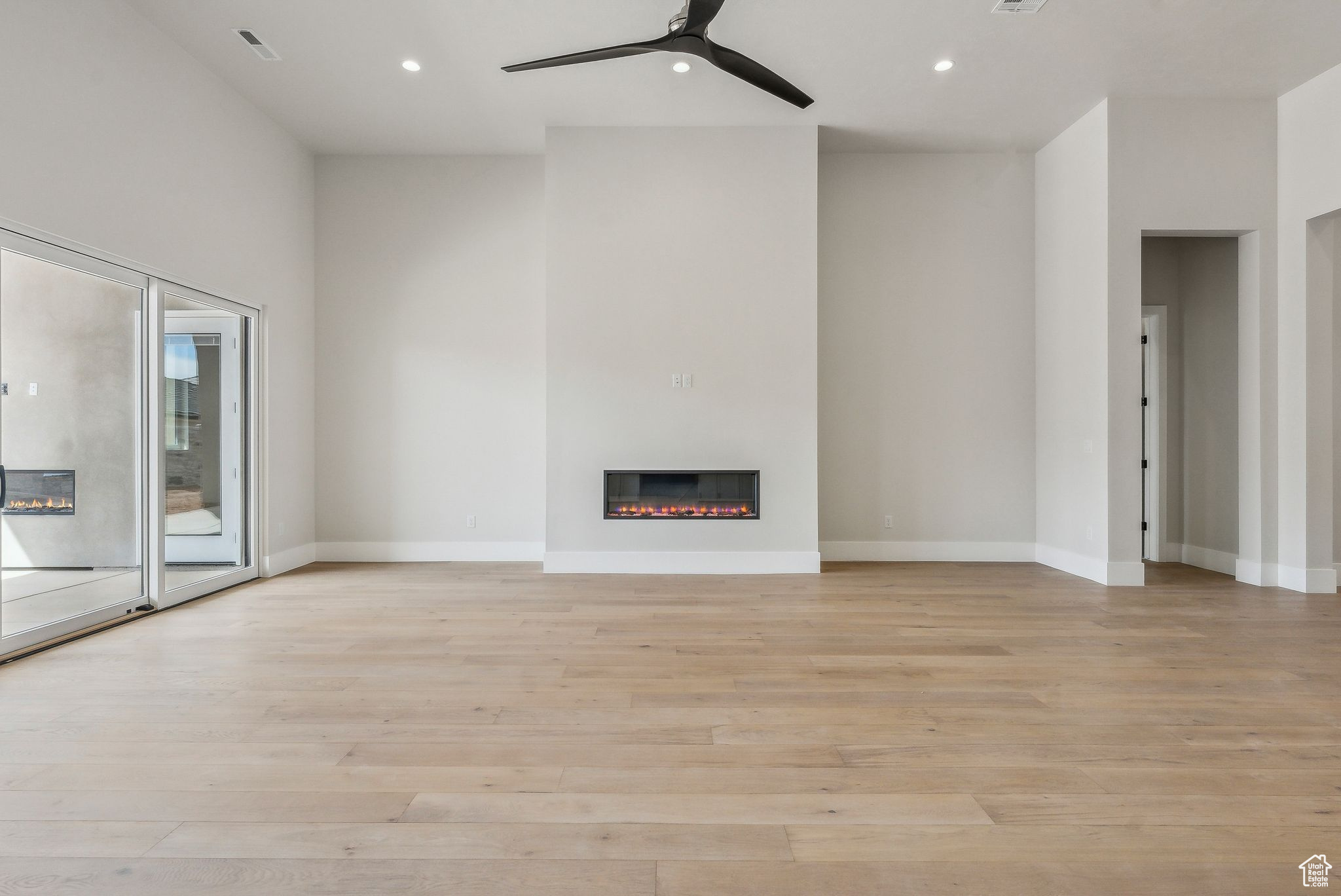 HAWKEYE POINT - Residential