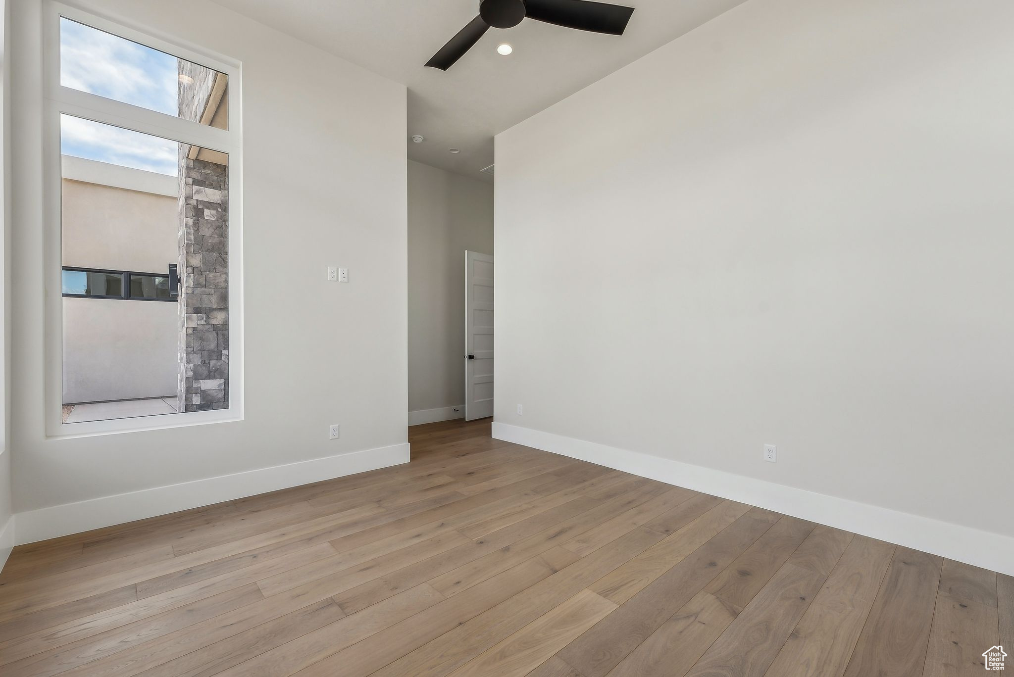 HAWKEYE POINT - Residential