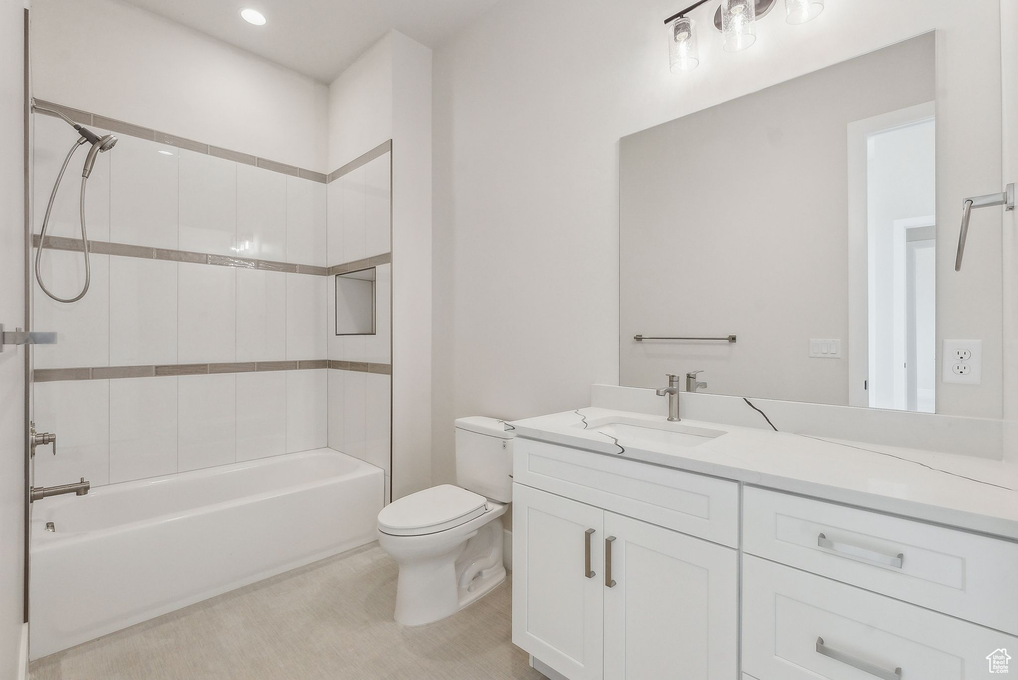 HAWKEYE POINT - Residential