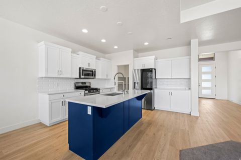 Tiny photo for 3084 E FUCHSIA DR, Saint George, UT 84790 (MLS # 2173301)