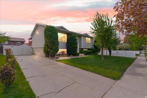Photo of 603 N ADAMS AVE E, Ogden, UT 84404 (MLS # 2151377)