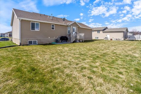 Tiny photo for 458 W 275 S, Tremonton, UT 84337 (MLS # 2137453)
