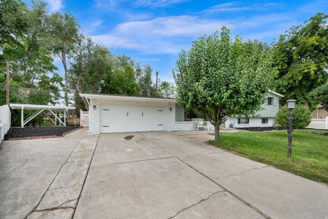 Tiny photo for 1445 E BLUE GRASS CIR, Cottonwood Heights, UT 84121 (MLS # 2180763)