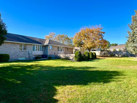 Tiny photo for 2286 W WILLIAMSBURG CIR, West Jordan, UT 84088 (MLS # 2121875)