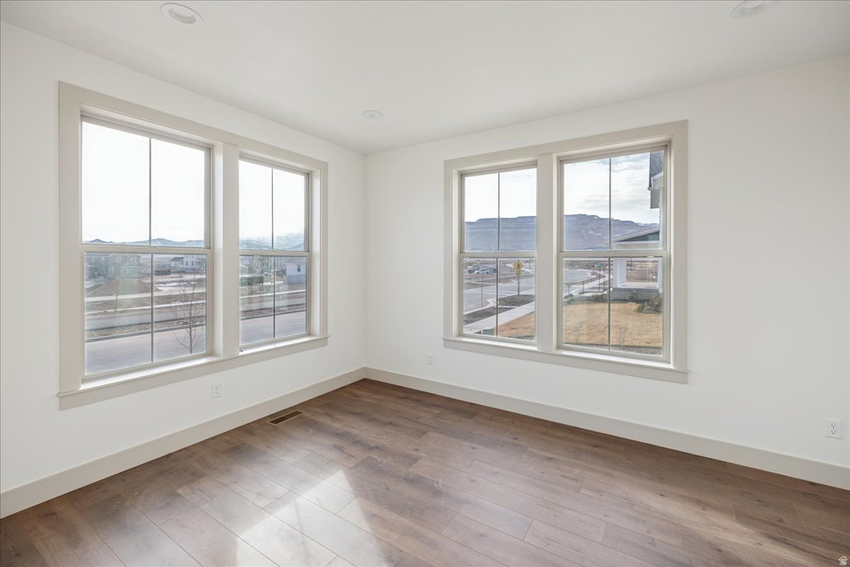 DAYBREAK - Residential