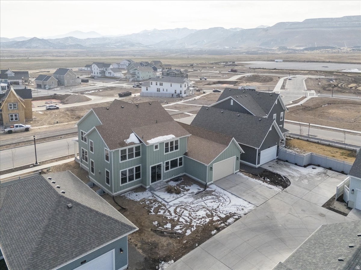 DAYBREAK - Residential