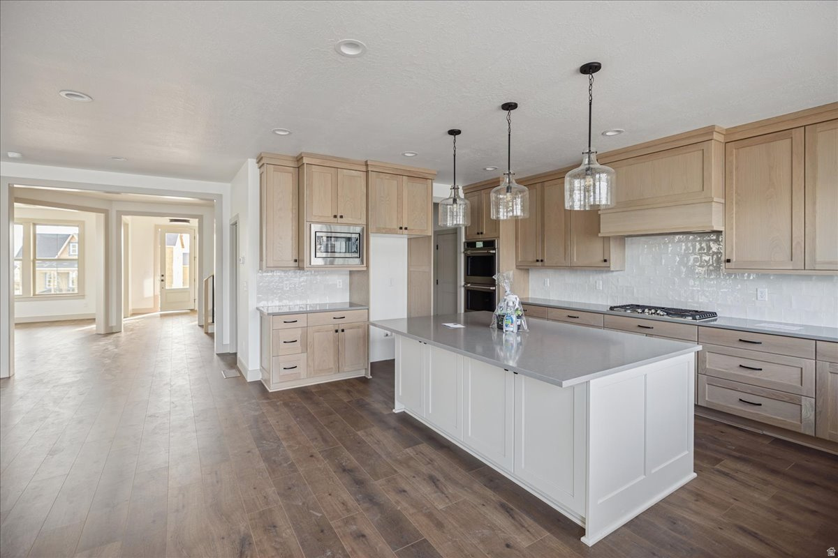 DAYBREAK - Residential