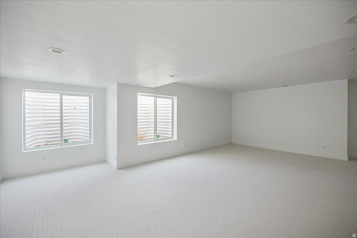 DAYBREAK - Residential