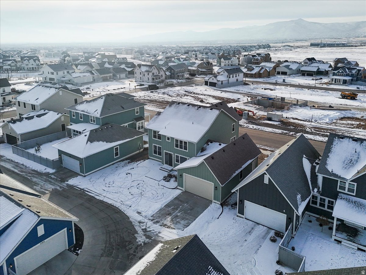 DAYBREAK - Residential