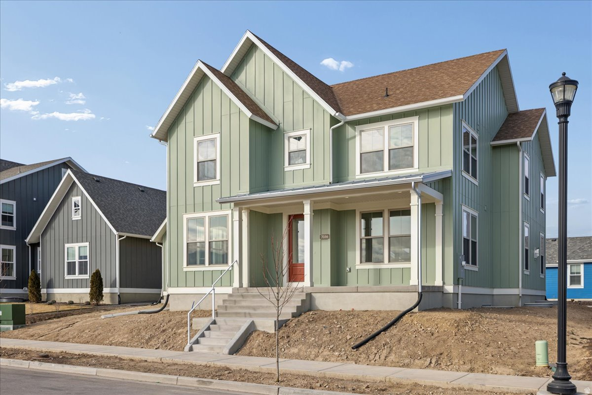 DAYBREAK - Residential