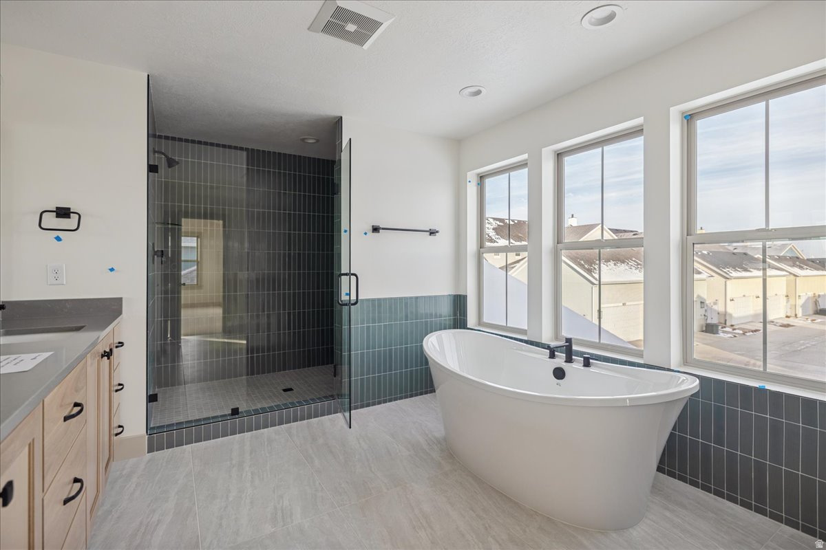 DAYBREAK - Residential