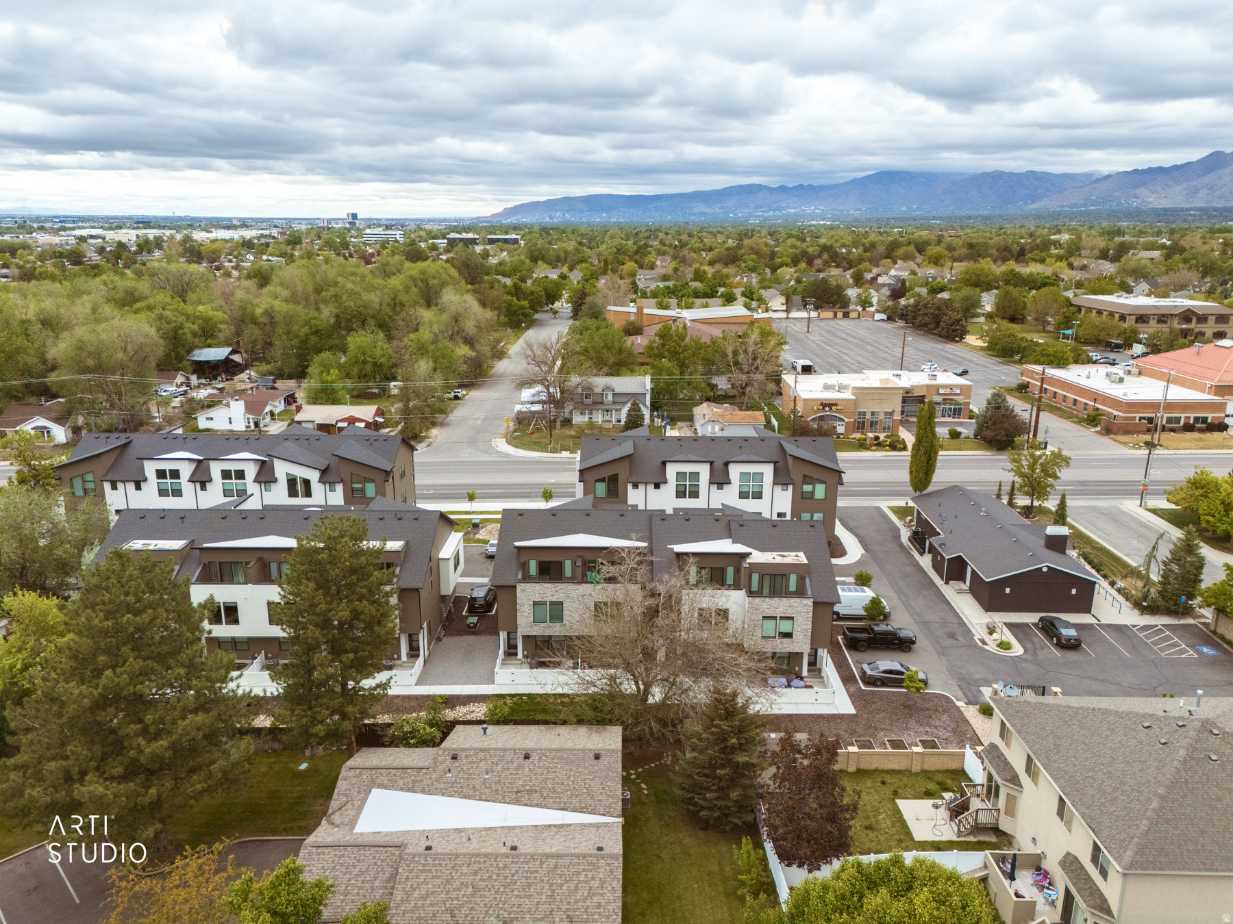 PALAIS 550 - Residential