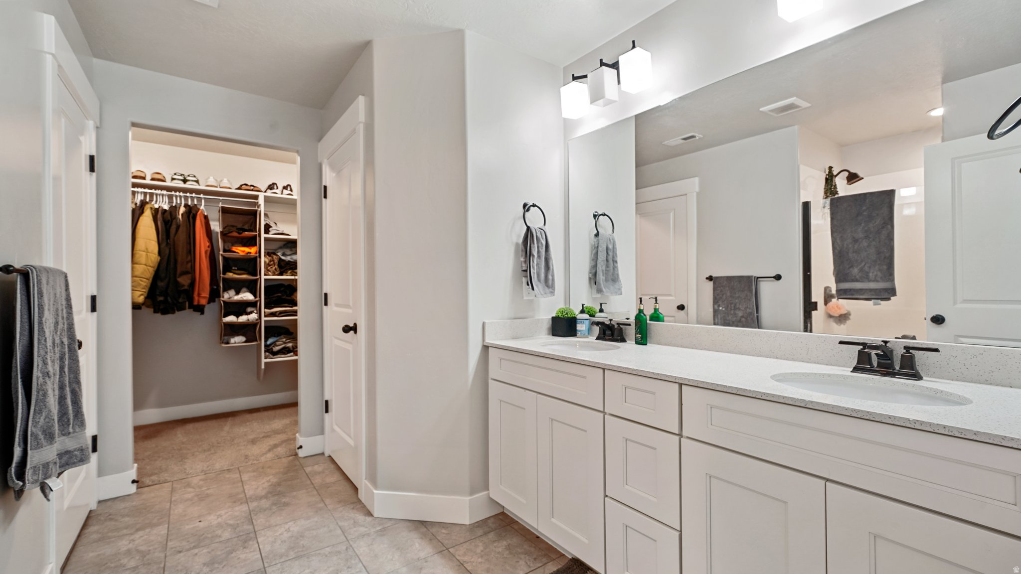 THE EXCHANGE - Residential