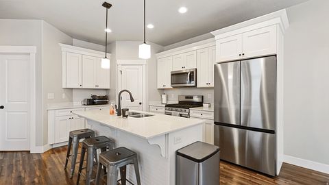 Tiny photo for 1606 N 4230 W, Lehi, UT 84043 (MLS # 2121638)