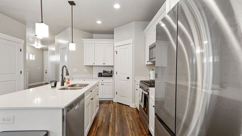 Tiny photo for 1606 N 4230 W, Lehi, UT 84043 (MLS # 2121638)