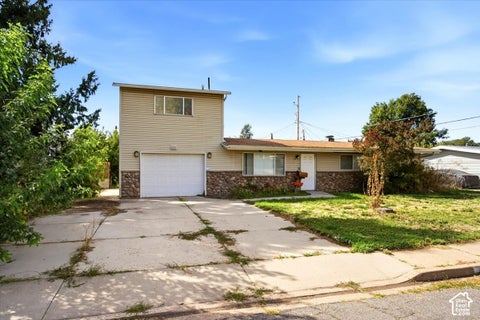 Photo of 2601 N 425 W #19, Sunset, UT 84015 (MLS # 2190820)