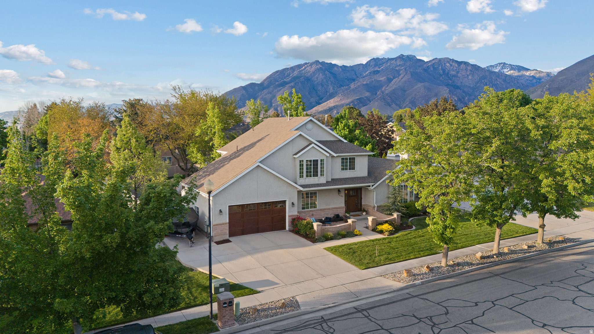 SUMMER CREST - Residential