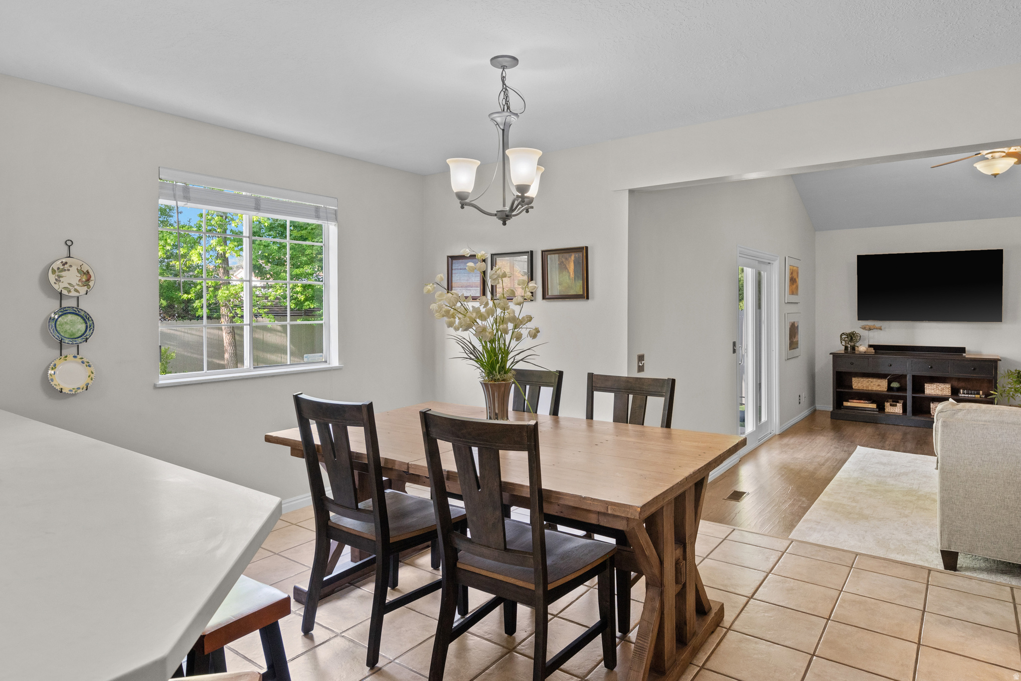 SUMMER CREST - Residential
