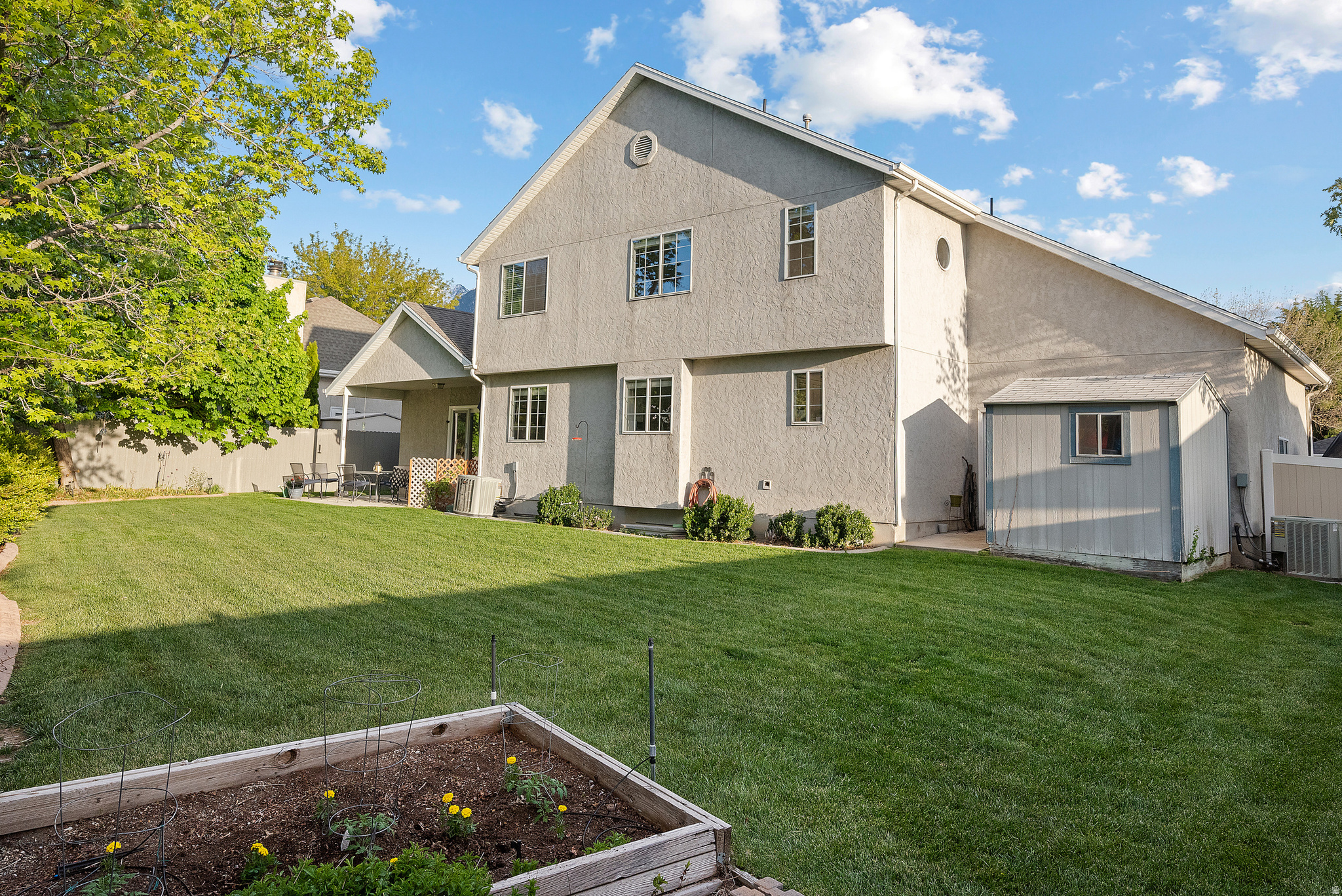 SUMMER CREST - Residential