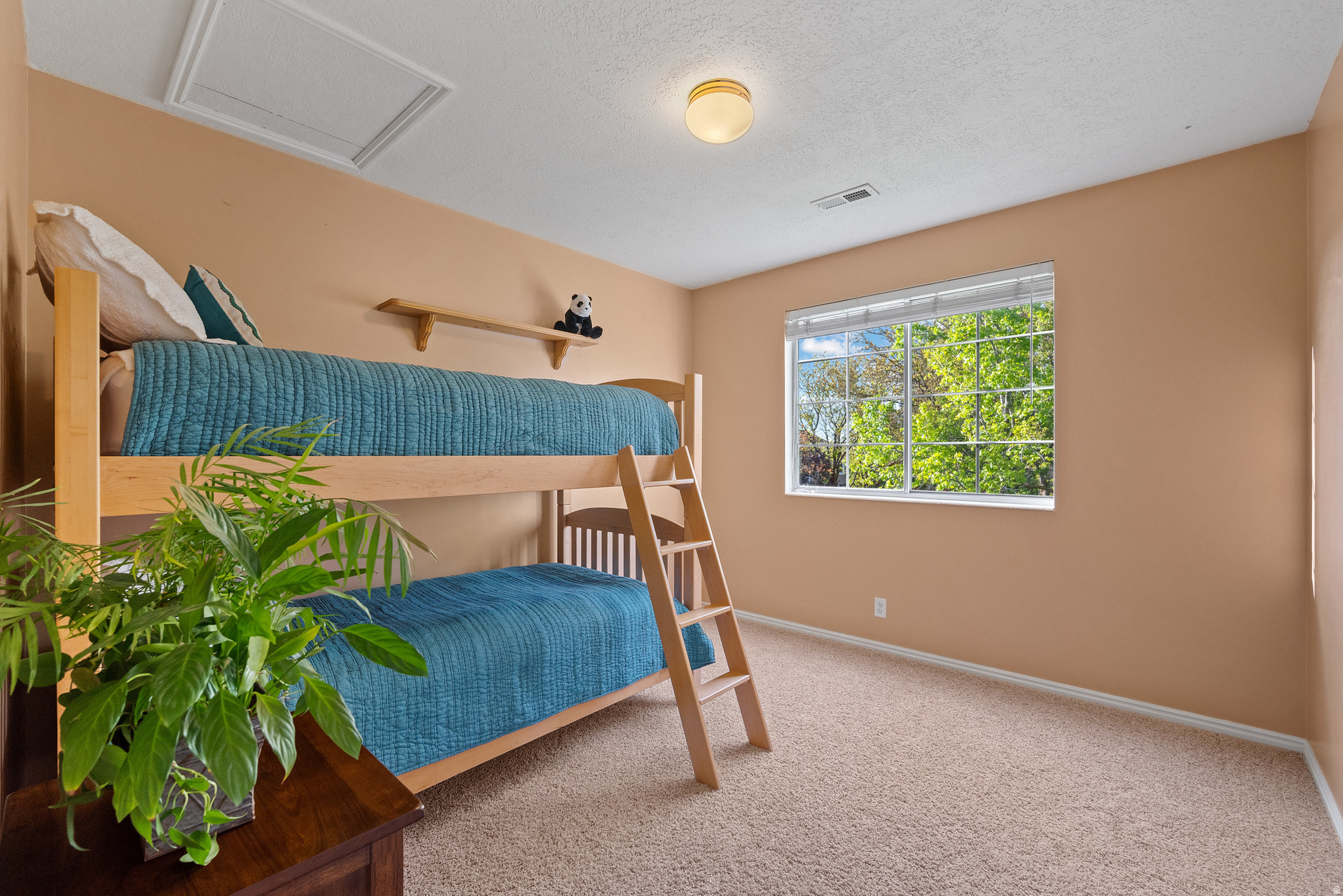 SUMMER CREST - Residential