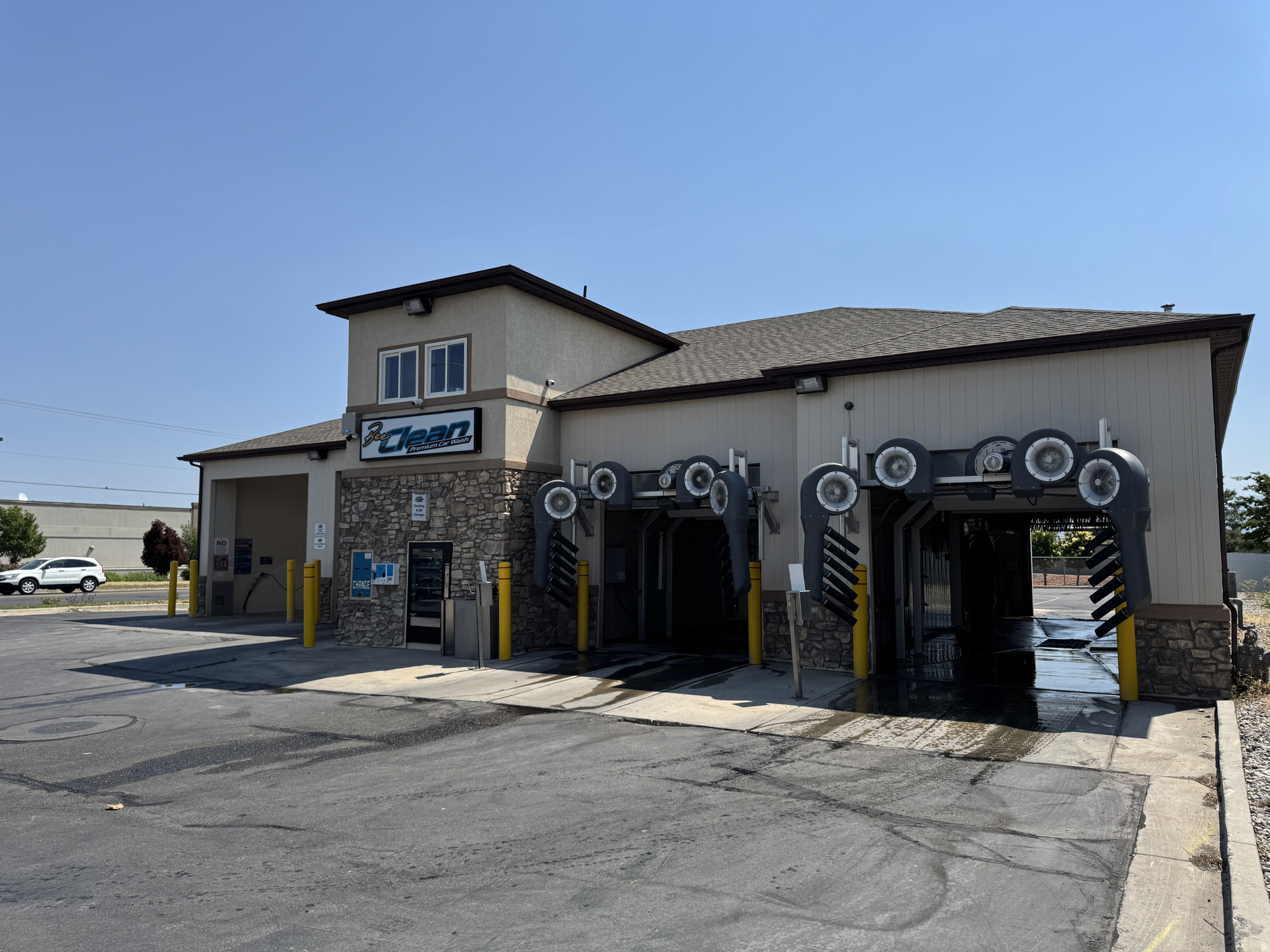 OQUIRRH SHADOWS - Commercial Sale