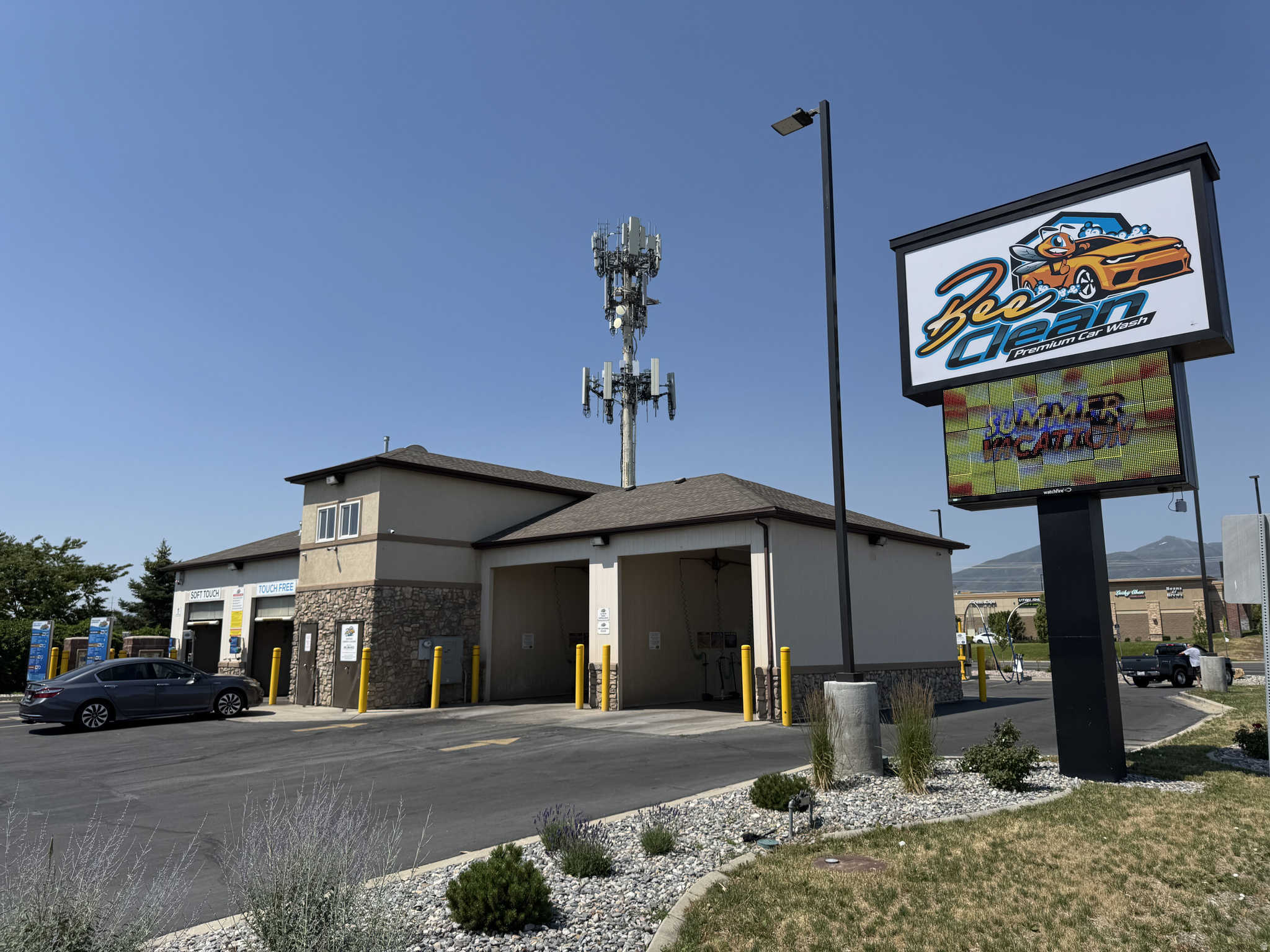 OQUIRRH SHADOWS - Commercial Sale