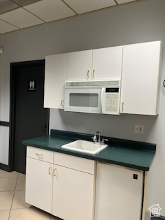 RED ROCK PLAZA - Commercial Lease