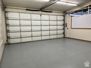 RED ROCK PLAZA - Commercial Lease