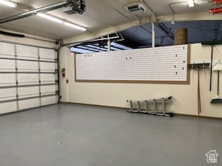 RED ROCK PLAZA - Commercial Lease