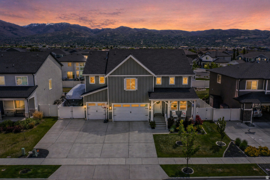 SHAMROCK VILLAGE - Residential