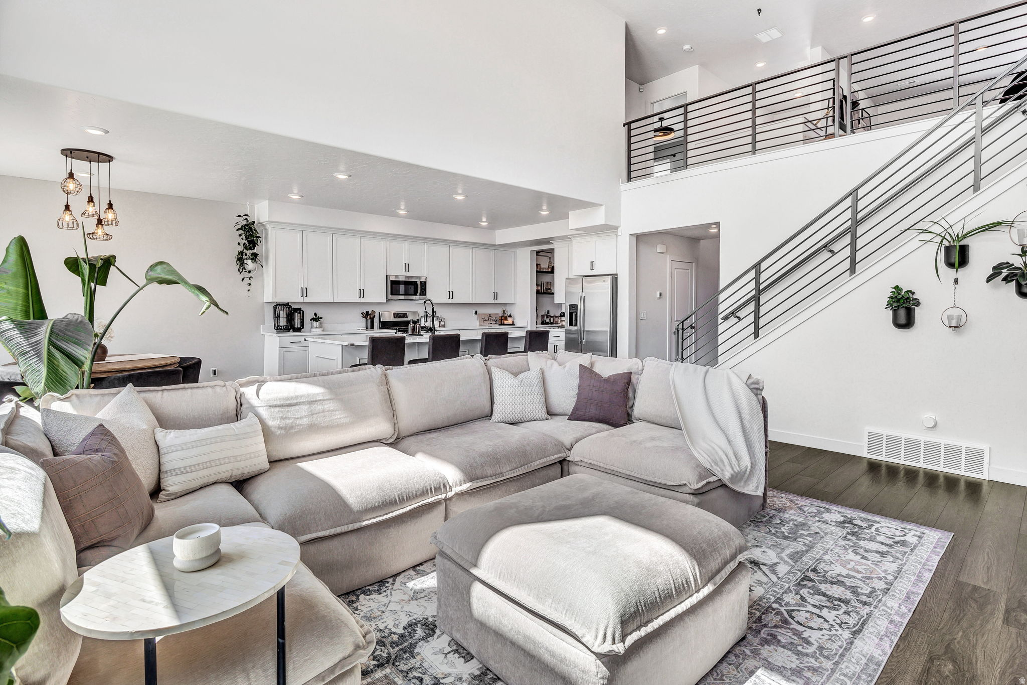 SHAMROCK VILLAGE - Residential