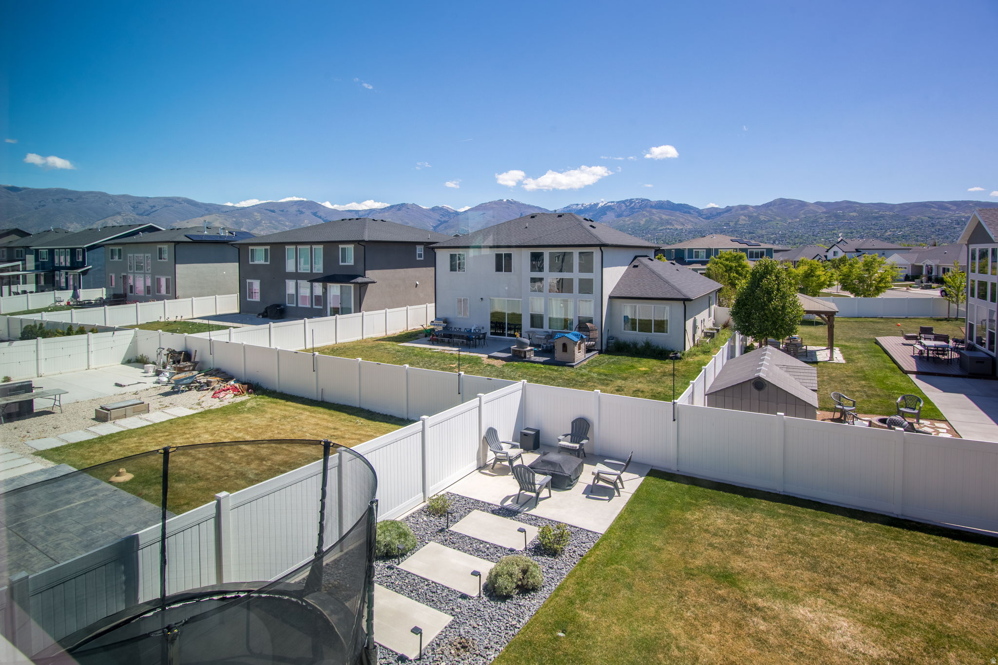 SHAMROCK VILLAGE - Residential