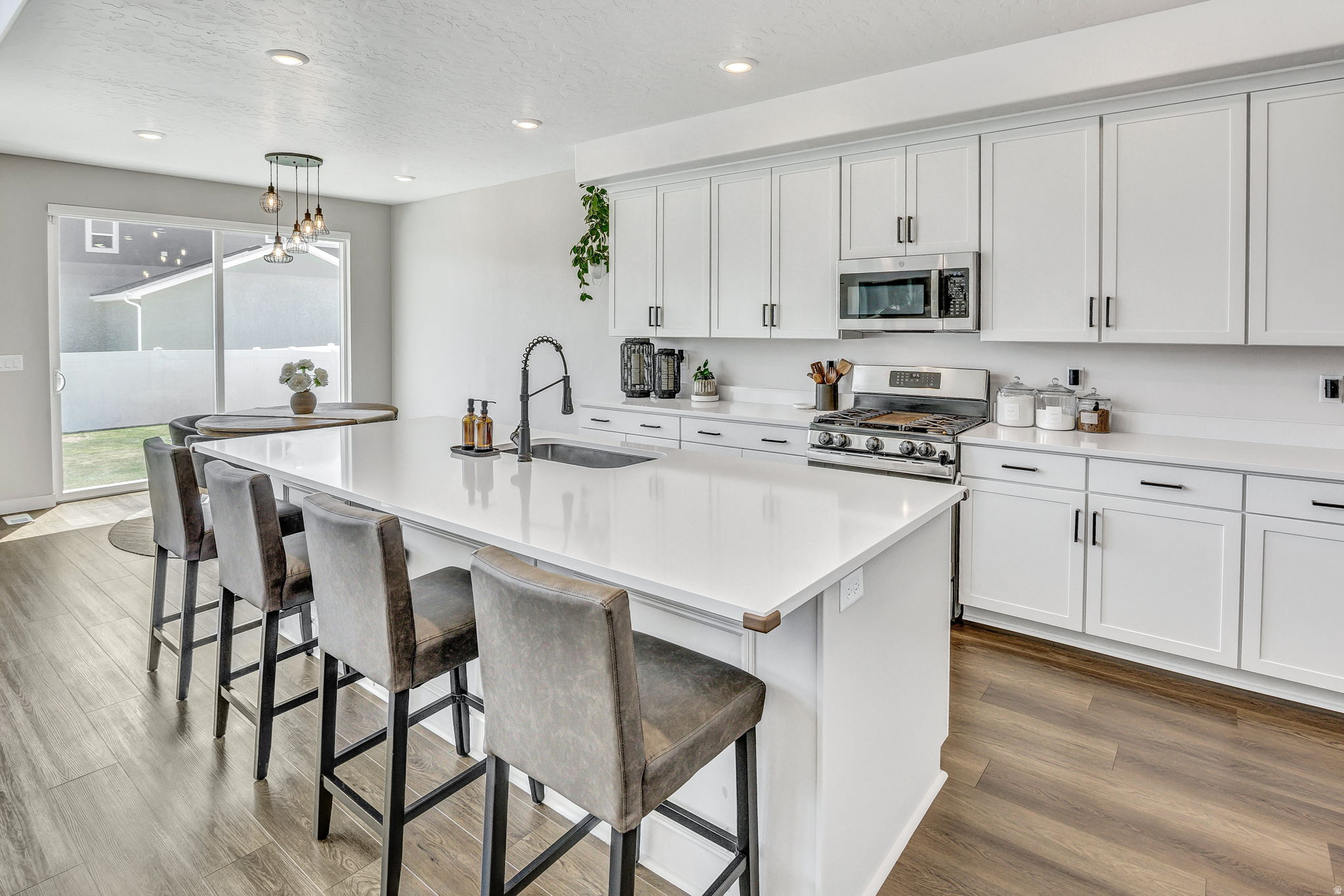 SHAMROCK VILLAGE - Residential