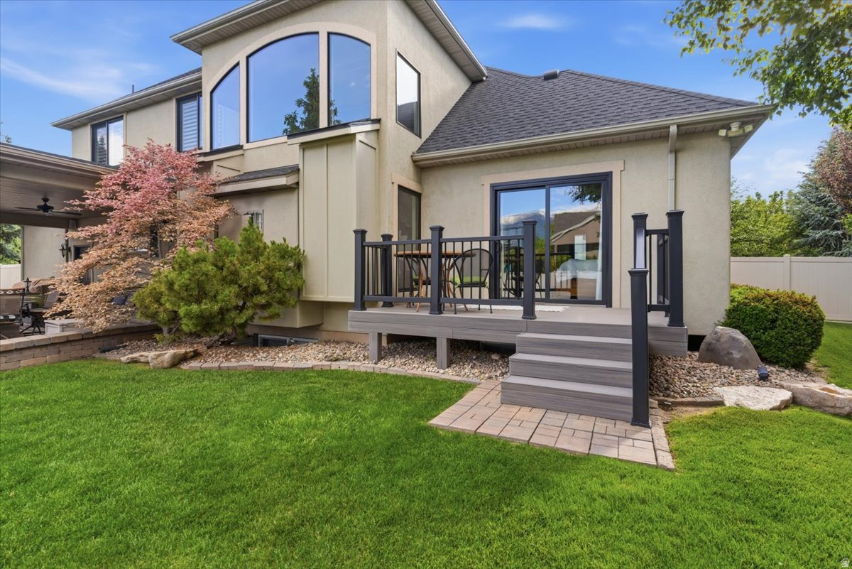 MOUNTAIN VISTAS - Residential