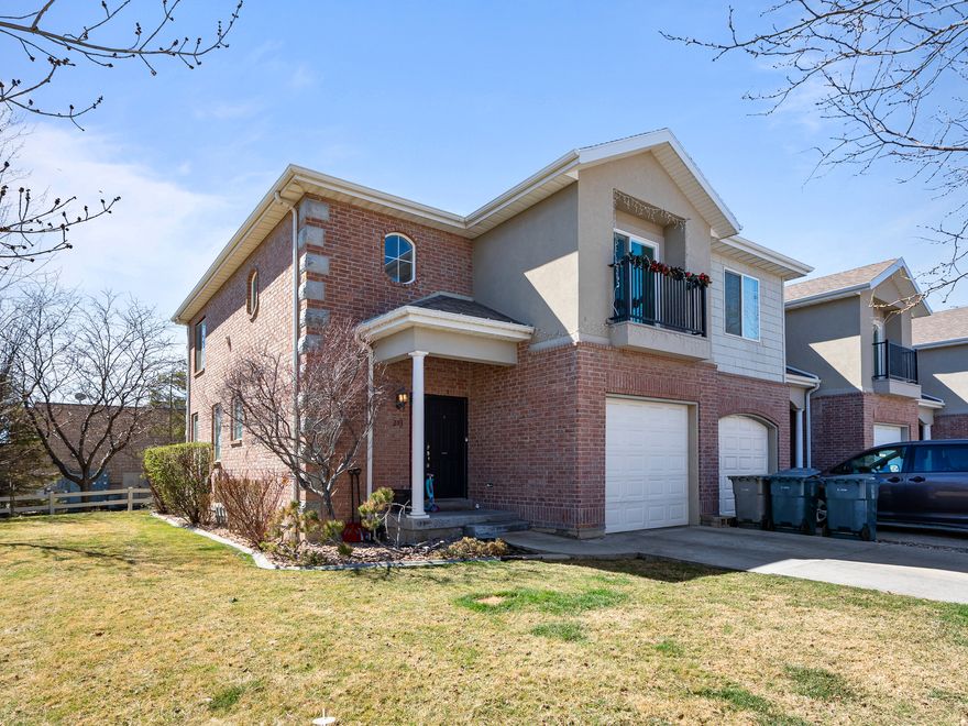 This well maintained home is centrally located near Crossroads Blvd and Redwood Rd.  Just minutes to everything.  Rare end unit!  The floor plan and layout of this home allows for function and style with the open kitchen, and spacious family room.  The second level provides 3 bedrooms including the spacious master suite with en suite master bathroom.  Plenty of room to grow with the unfinished basement (add a 4th bedroom, family and bathroom).