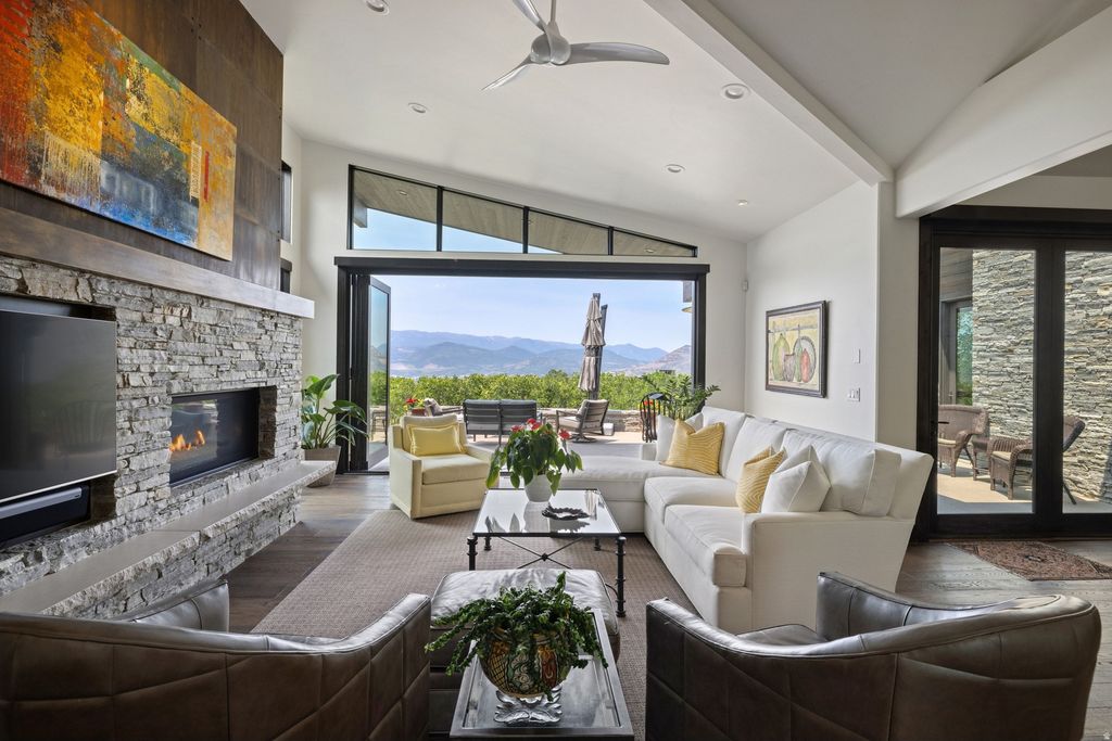 Photo of 11547 N SOARING HAWK LN, Hideout, UT 84036 (MLS # 2169387)