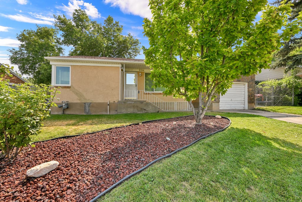 Photo of 3704 FOWLER AVE, Ogden, UT 84403 (MLS # 2178403)