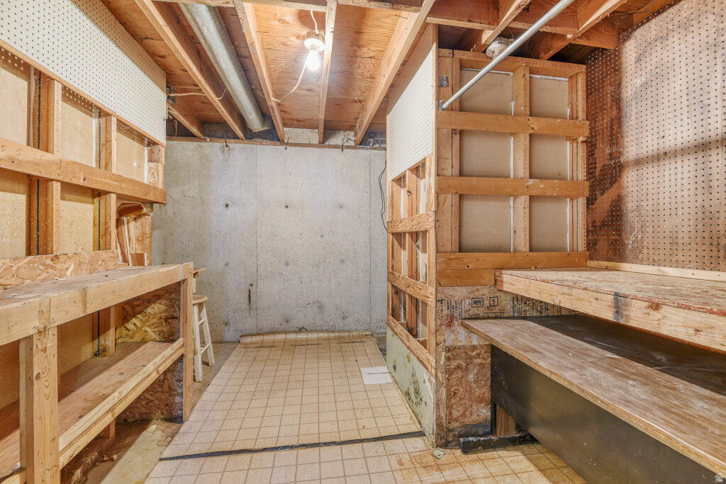 HIGHLAND MEADOWS - Residential