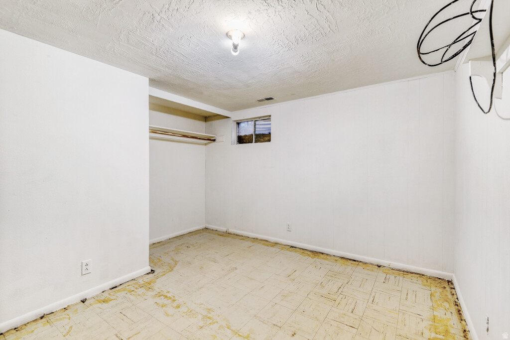 HIGHLAND MEADOWS - Residential