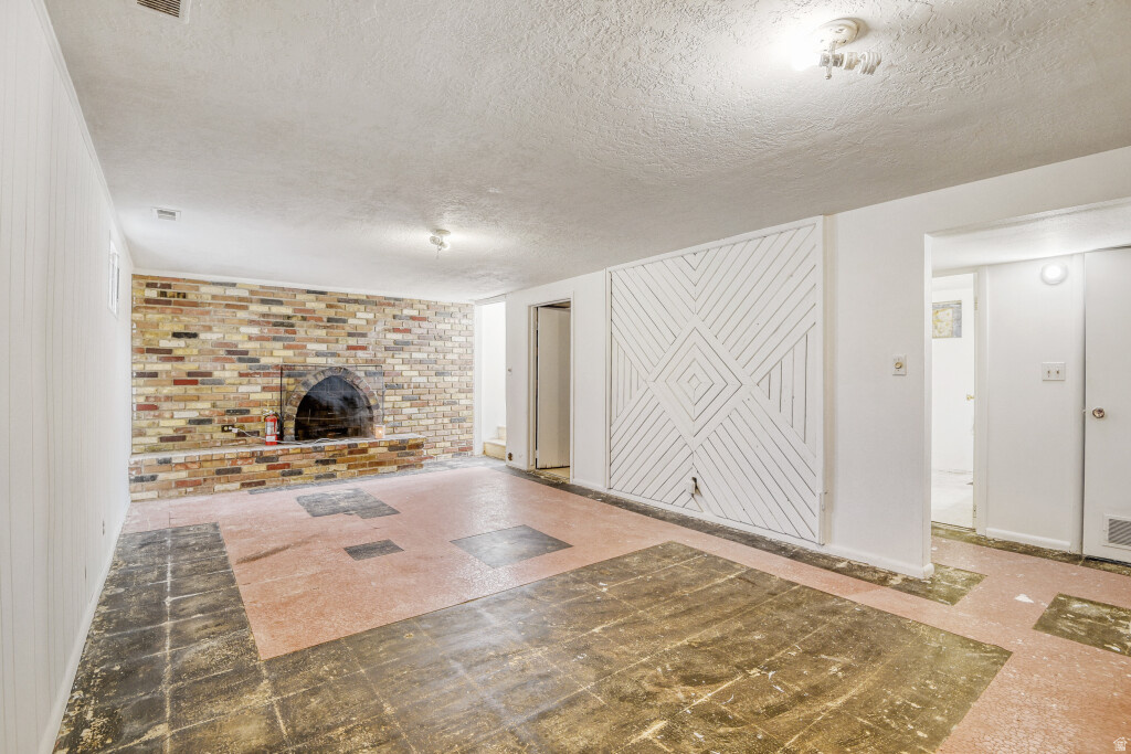 HIGHLAND MEADOWS - Residential