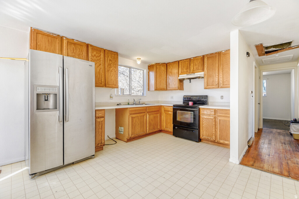 HIGHLAND MEADOWS - Residential